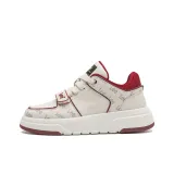 Темно-бордовый цвет