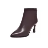 Коричневый