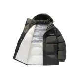 Темно-зеленый