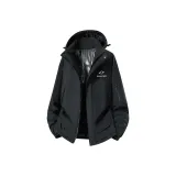 Призрачно черный