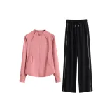 Розовый пальто, двухкомпонентный комплект (черные штаны)