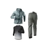 Трехкомпонентный комплект (Зеленое пальто + Черно-серый облегающий с длинным рукавом + Темно-серые штаны)