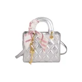 Серебристый