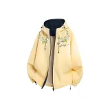 Светло-желтый