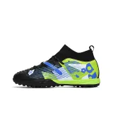 Черные сломанные шипы