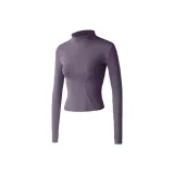 Тёмный баклажан фиолетовый.