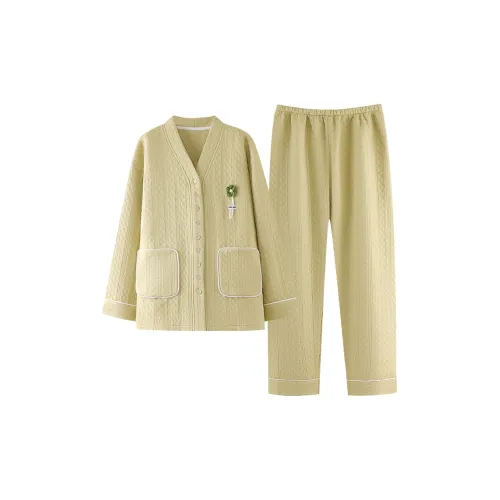 MADALLO Светло-зеленый женский пижамный комплект