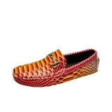 Красно-коричневый