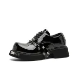 Яркий черный