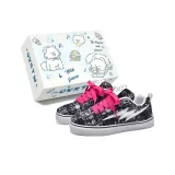 Чёрный Белый (Розовый Красный Шнурки)