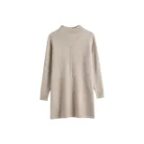 Бежевый цвет, верблюжий.