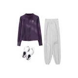 Темно-фиолетовое пальто, двухкомпонентный комплект (белые штаны)