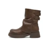 Коричневый