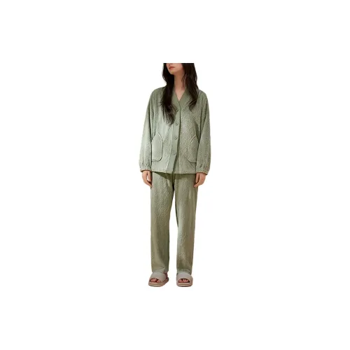 QTUR 62165 Ванильный Зеленый [V-образный вырез стиль] Женские Пижамные Комплекты