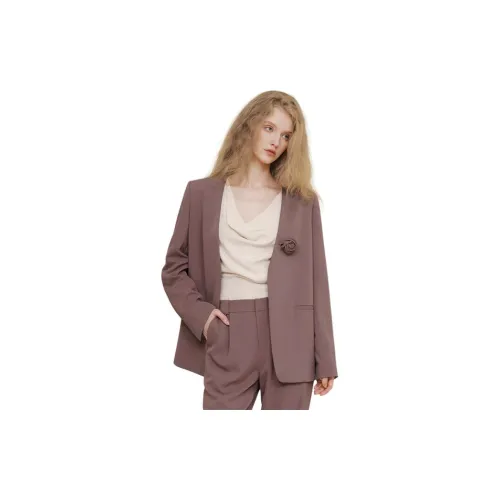 MAISON BLANCHE Бизнес-костюм для женщин