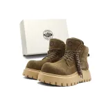 Оливковый зеленый