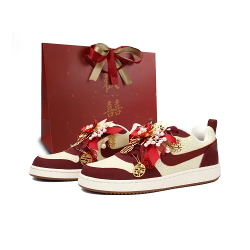 Nike Court Borough Joyful Увеличение Высоты Низкие Кроссовки для Скейтбординга Женские Бордовые