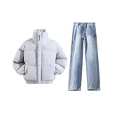 Серый топ + синие штаны