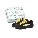 Black (Желтый шнурки)