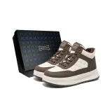 Коричневый