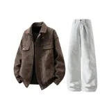 Кофейная куртка + белые штаны