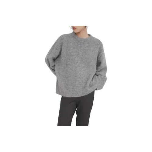 MORTEN SOLUM Серый Женский Трикотаж