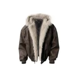 Коричневый