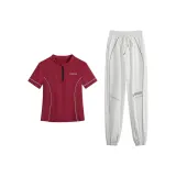 Красный комплект из двух предметов: короткий рукав + белые штаны