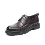 Темно-коричневый