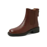 Коричневый