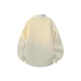 Свитер цвета экрю