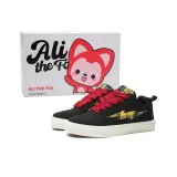 Чёрный, жёлтый, молния (красные шнурки)