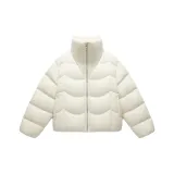 Молочно-белый