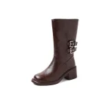 Коричневый