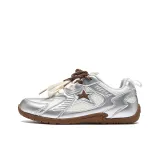 Серебристый