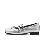 Серебристый