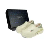 Оливковый зеленый