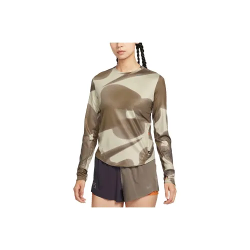 Nike Dri Fit Desert Khaki Женские T-рубашки