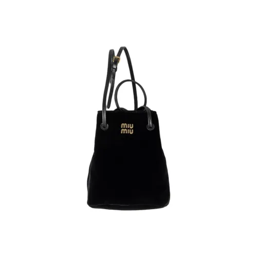 MIU MIU Велюр Сумка через плечо Мини Женская Черная