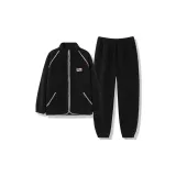 Угольно-черный