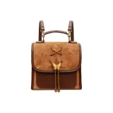 Коричневый цвет кленового листа