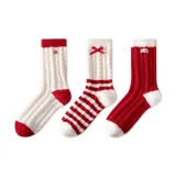 Red Buttons + Red Bow + Cherry Fabric Label  
Красная пуговица + красный бант + вишневая ткань, этикетка