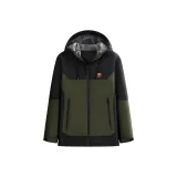 Армейский зеленый и черный.