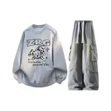 Светло-серый с флисовой подкладкой + желтые грязные джинсы