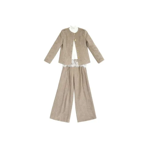 MORTEN SOLUM Повседневный костюм женский