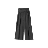 Серый, маленький