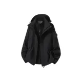 Призрачно черный