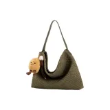 Оливковый зеленый