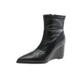 Матовый черный