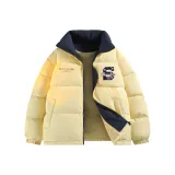 Светло-желтый